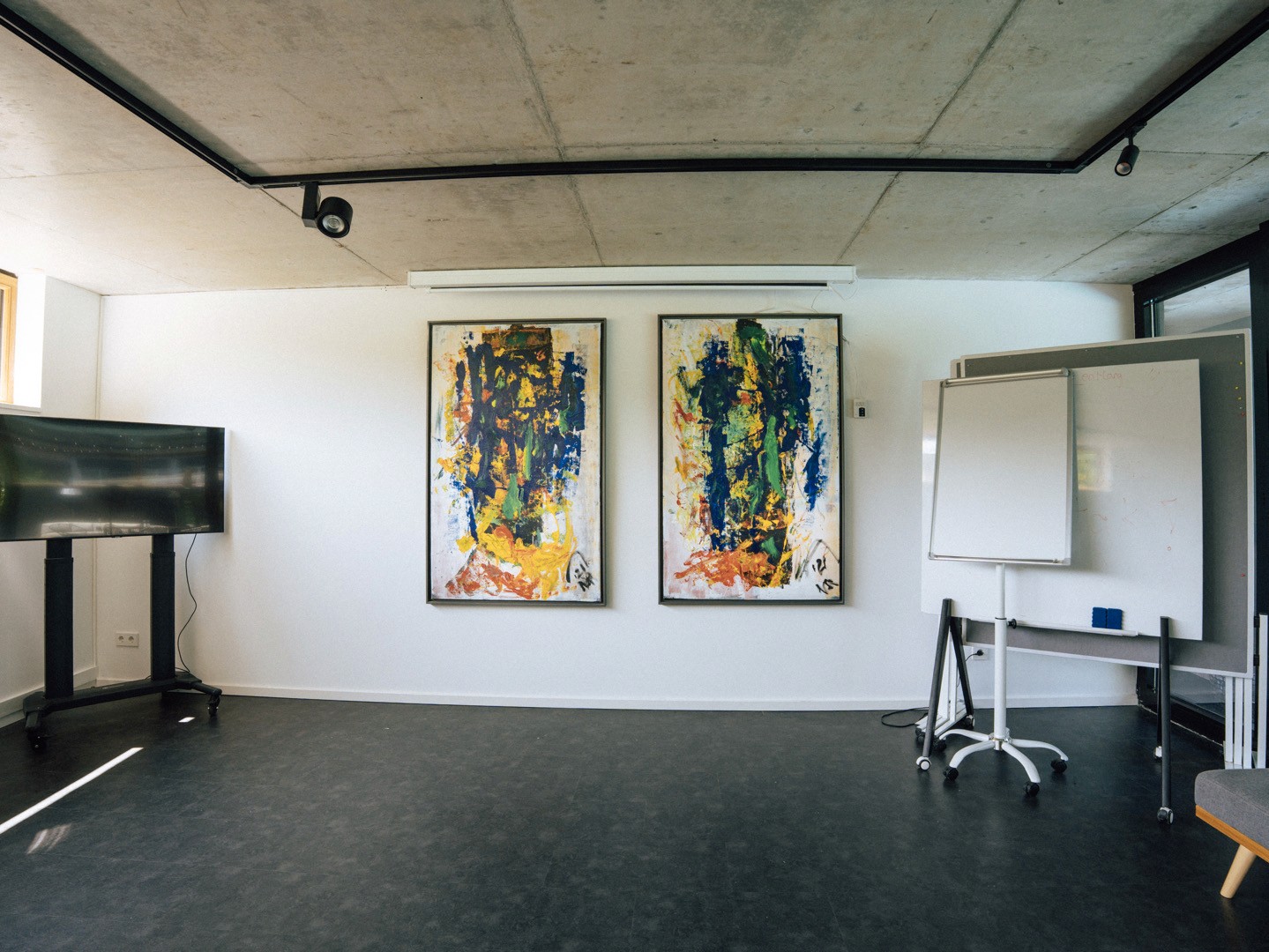 Film and photo production in the GROW Loft